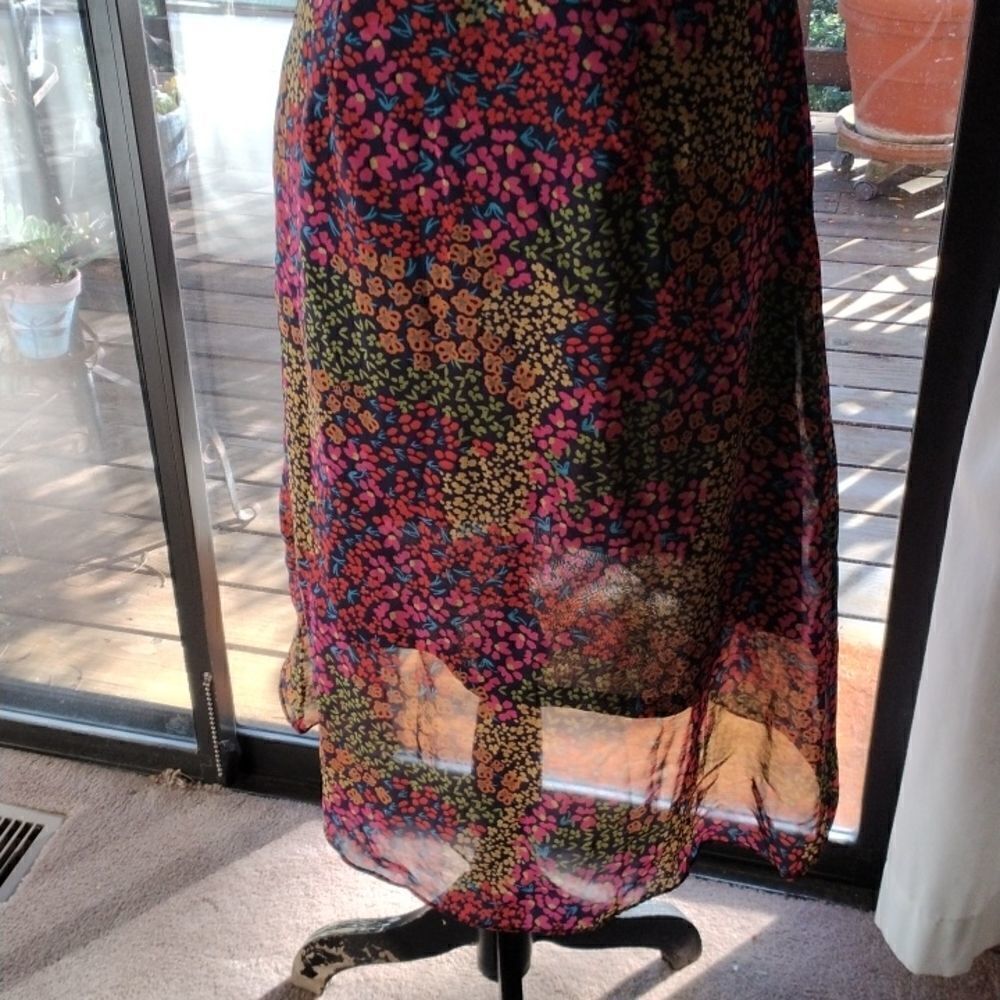 Roper Floral Dress - Picture 12 of 13